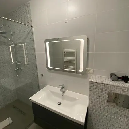 Апартаменти Dodo House Брашов